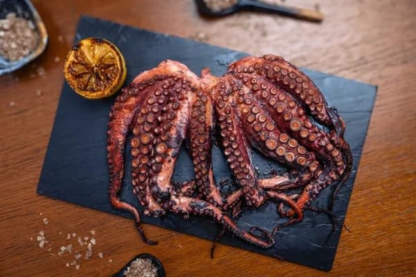 CARACATITA LUI PESCOBAR