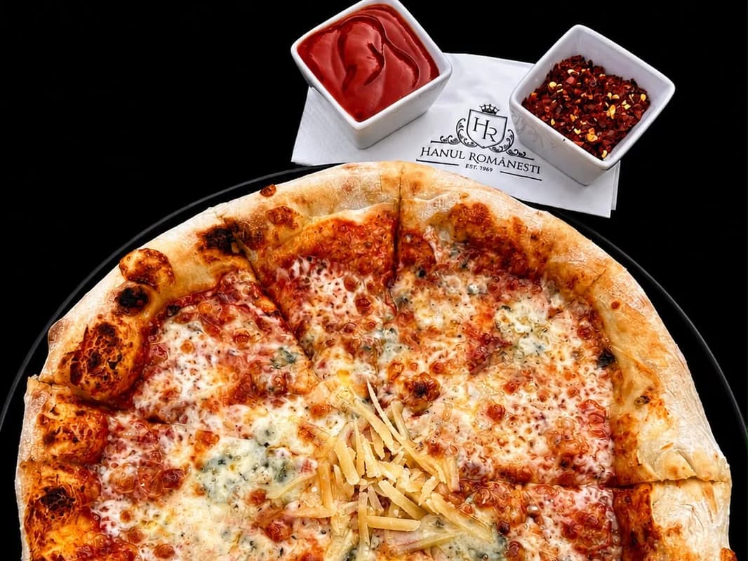 Pizza Cinque Formaggi