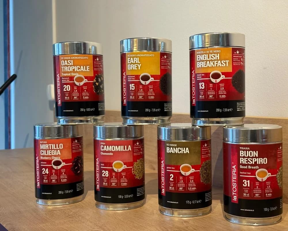Ceai La Tosteria (Verde, Negru, Musetel, Respiratie Proaspata, Afine si Cirese) / La Tosteria Tea (Green, Black, Chamomile, Fresh Breath, Blueberry & Cherry)