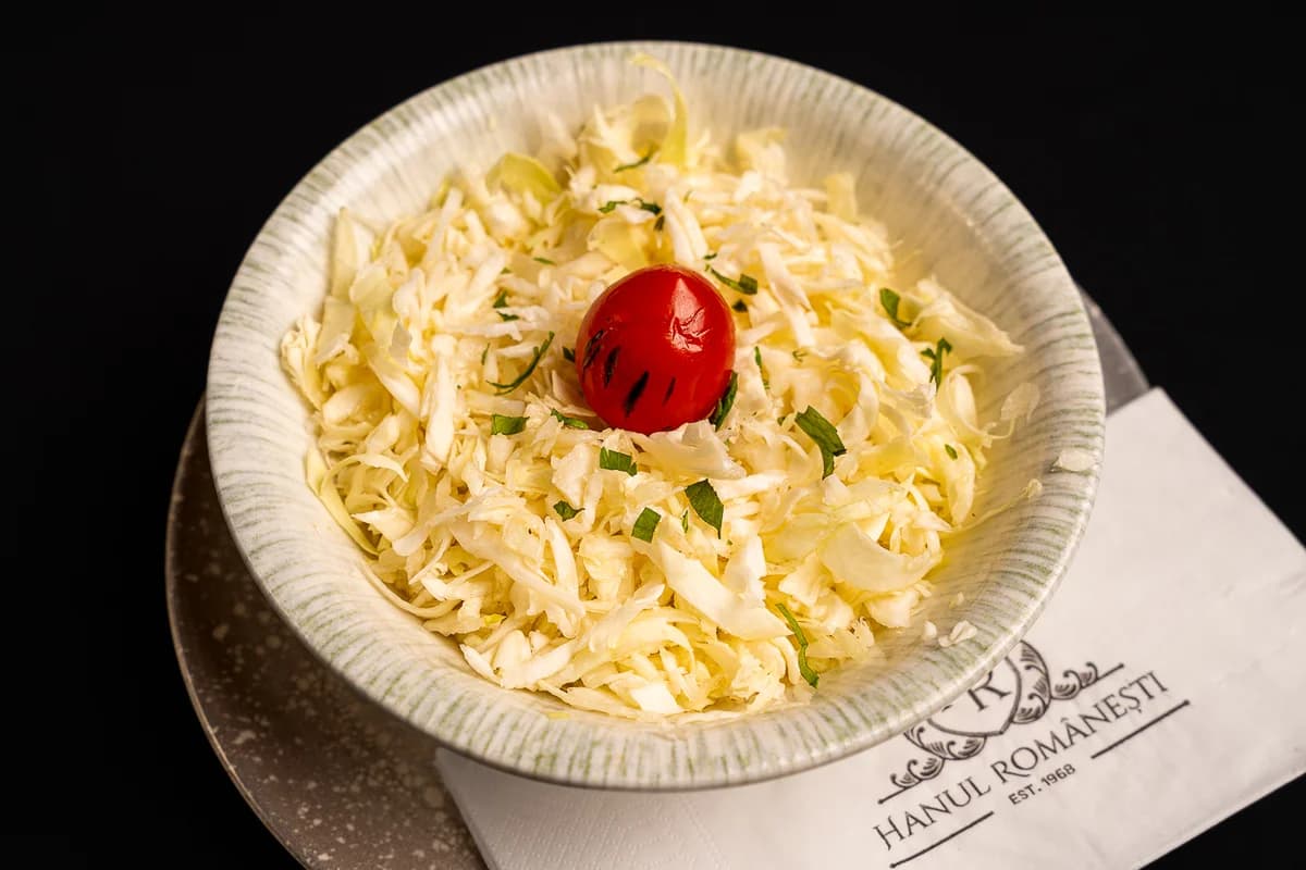 Salata varza cruda