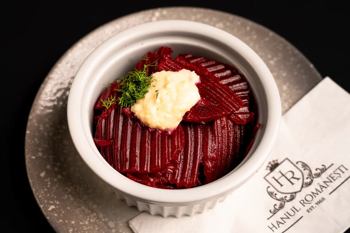 Salata de sfecla roșie cu hrean